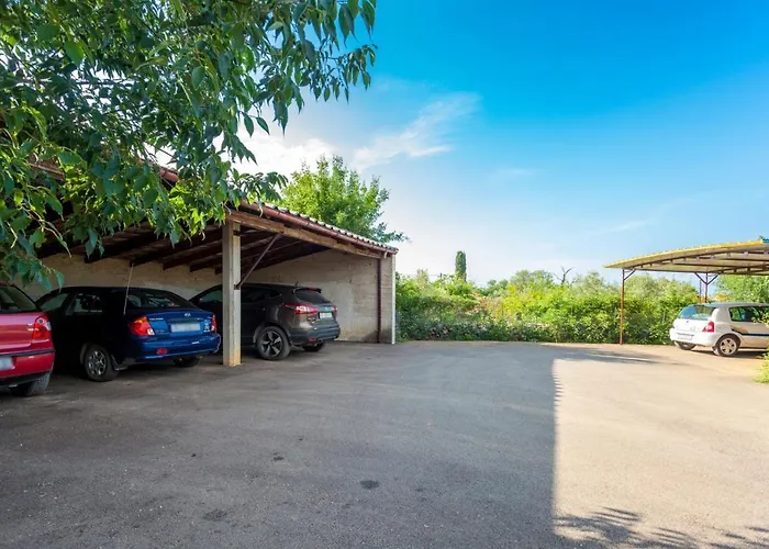 Apartment Luni Sa Bazenom - Malinska, Sveti Anton (Krk)