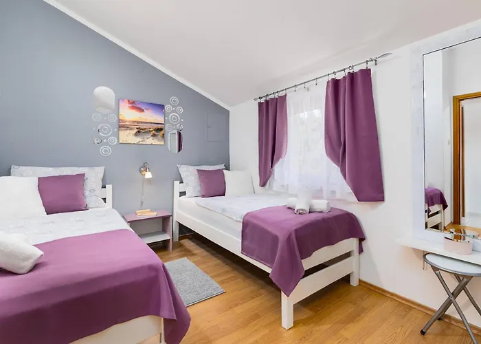 Lejlighed Luni Sa Bazenom - Malinska, Sveti Anton (Krk)
